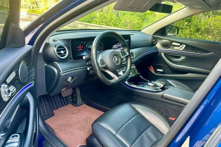 Used Mercedes-Benz E-Class 2016 E 300 L Sporty and Stylish Model
