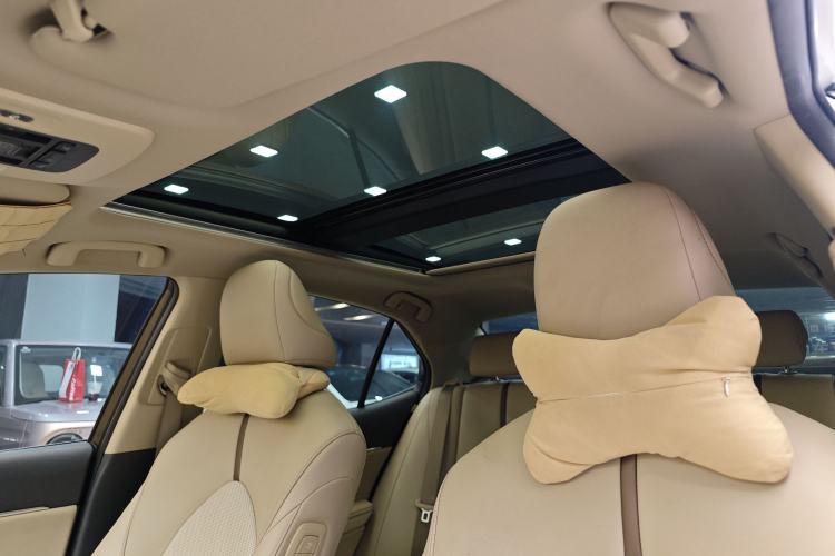 Used Toyota Camry 2021 2.5G Luxury Edition
