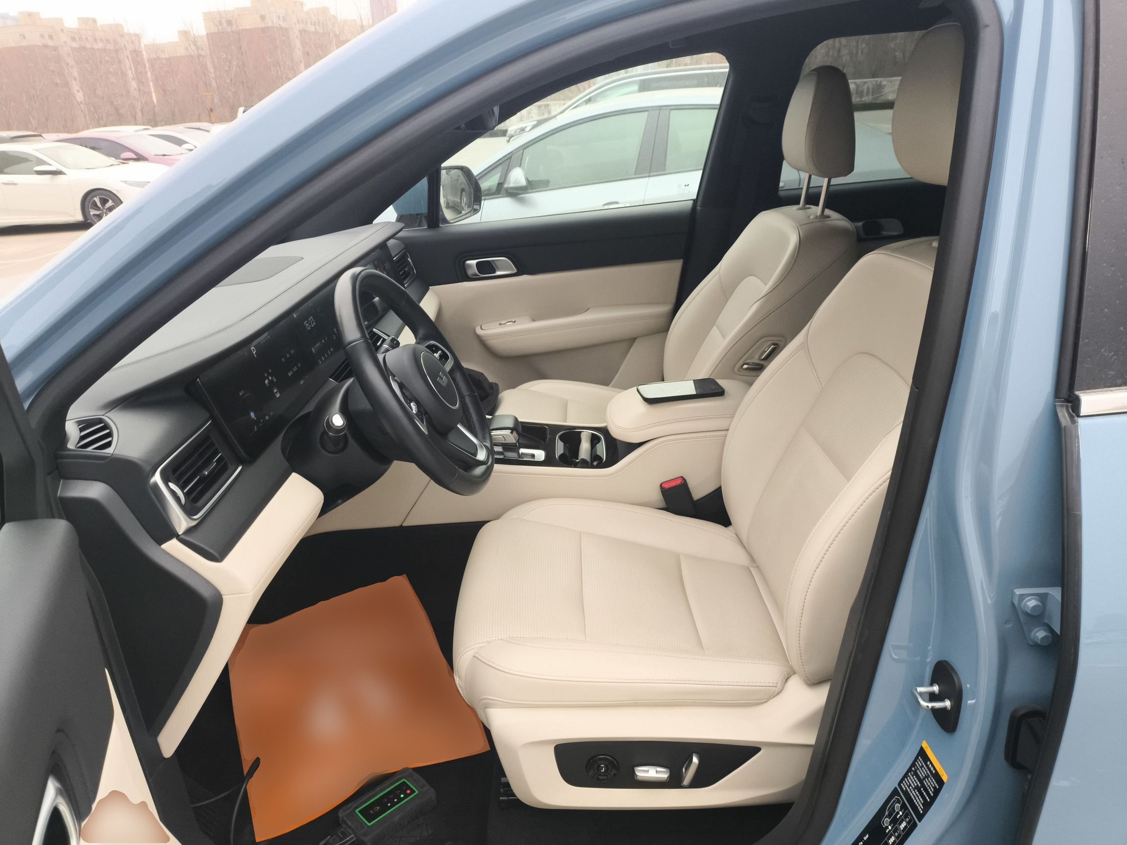 Переднее сиденье в автомобиле