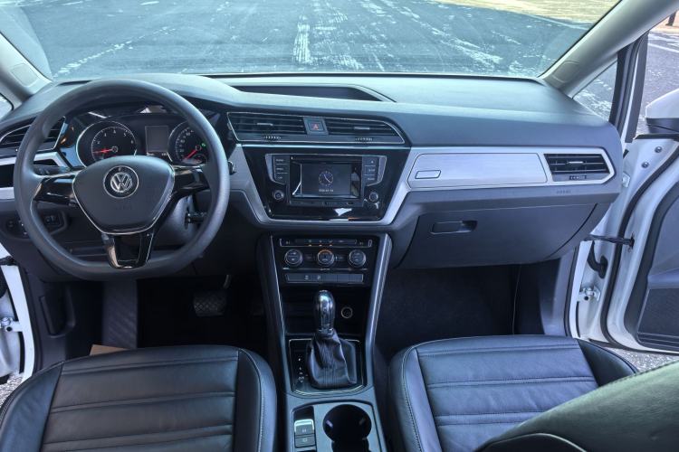 Used Volkswagen Touran 2016 Volkswagen Touran L 280TSI DSG Comfort Edition