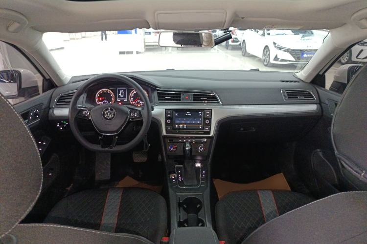 Used Volkswagen Lamando 2019 230TSI DSG Fashion Edition China VI