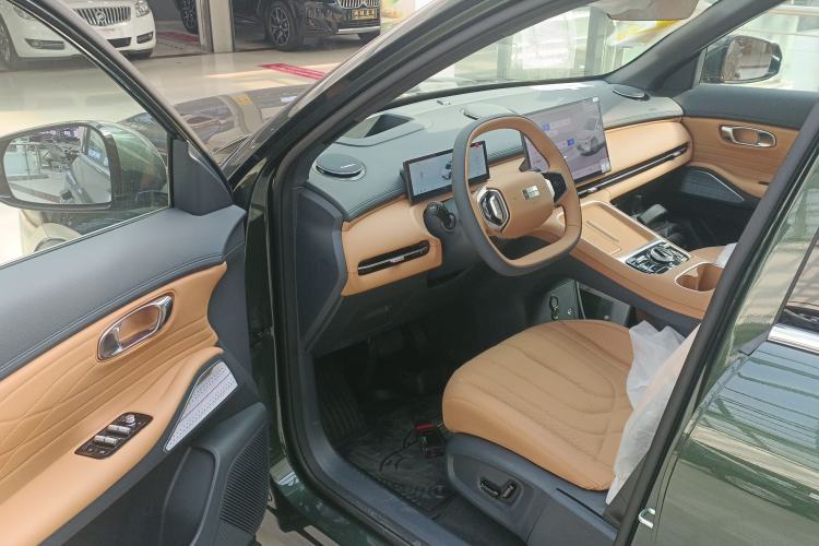 Used  Galaxy Xingjian 7 EM-i 2025 120km Exploration+ Version
