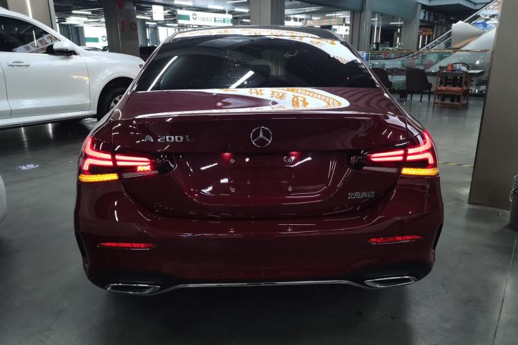 Used Mercedes-Benz A-Class 2022 Revised Version A 200 L Sport Sedan Fashionable Style
