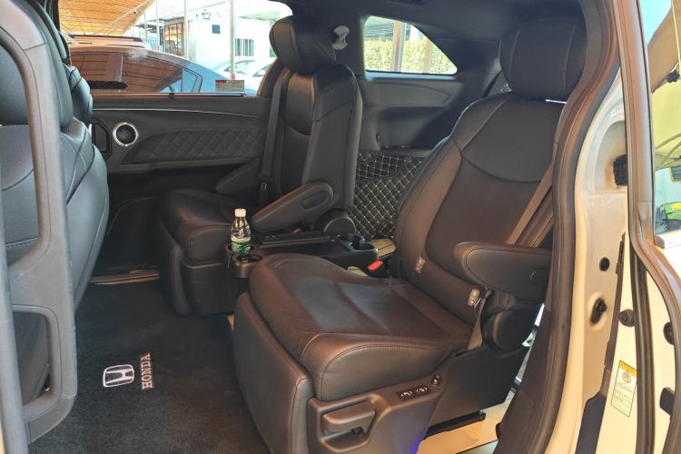 Used Toyota Sienna 2021 2.5L Hybrid Ultimate Edition
