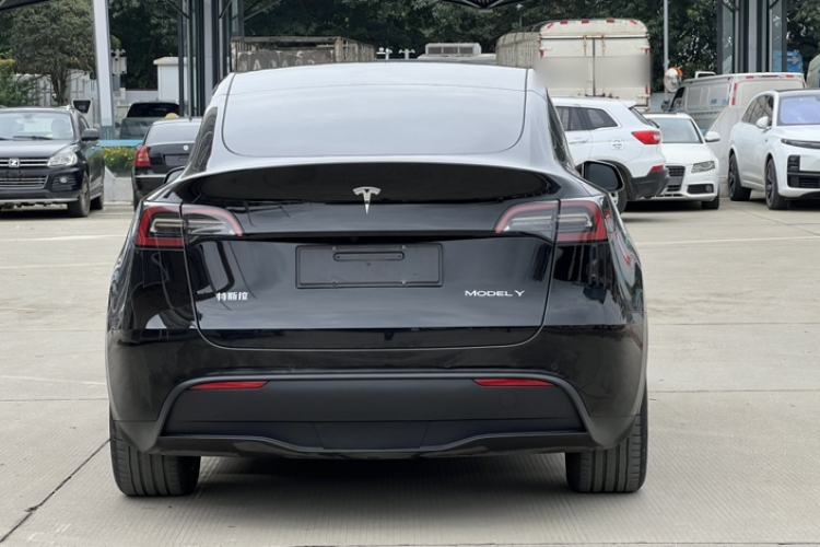 Used Tesla Model Y 2022 Rear-Wheel-Drive Version
