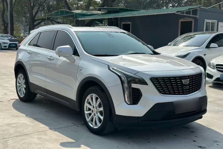 Used Cadillac XT4 2018 28T Two-Wheel Drive Tech Version