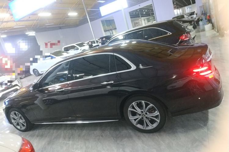 Used Mercedes-Benz E-Class 2020 E 300 L Sporty and Stylish Model
