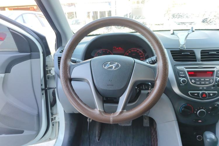 Used Hyundai Verna (older generation) 2016 1.4L Automatic Smart GLS