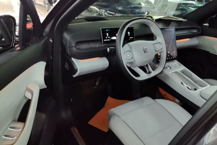 Used Nio ES6 2024 75 kWh
