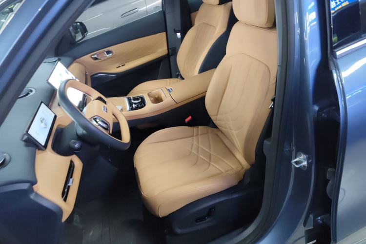 Used  Galaxy Xingjian 7 EM-i 2025 120km Flagship Edition
