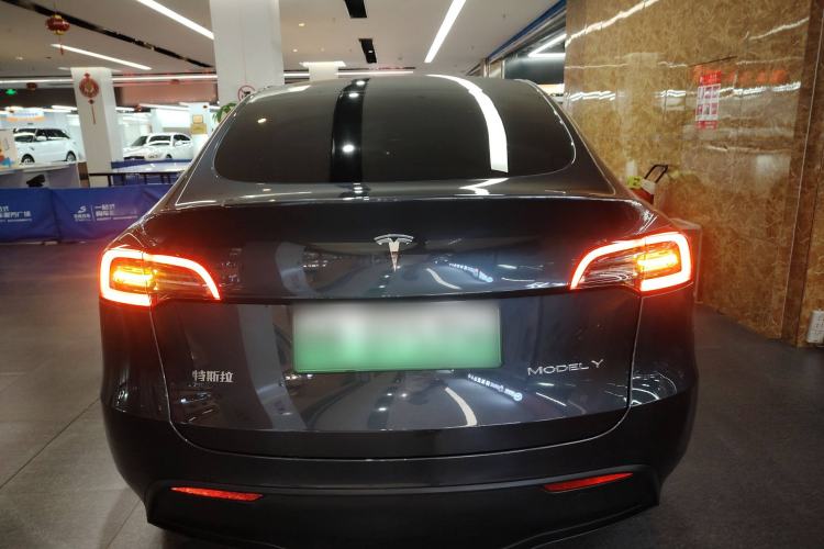 Used Tesla Model Y 2024 Rear-Wheel-Drive Version
