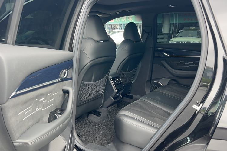 Used Geely Auto Monjaro L 2024 2.0TD High-Power Automatic Two-Wheel Drive Skyline Edition
