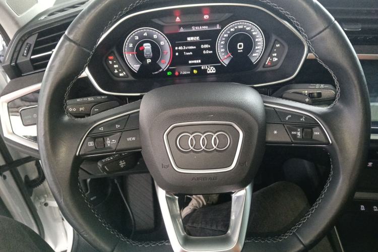 Used Audi Q3 2022 35 TFSI Fashion Dynamic Model