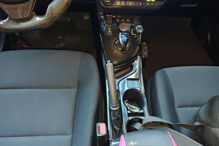 Used Toyota Levin 2016 Dual-Engine 1.8H GS E-CVT Elite Model with Sunroof
