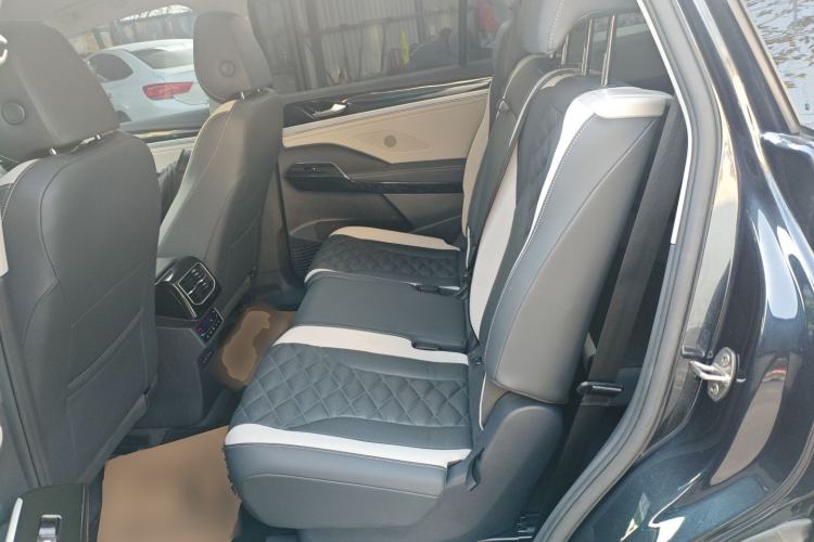 Used Volkswagen ID.6 CROZZ 2021 Long-Range PRO Edition