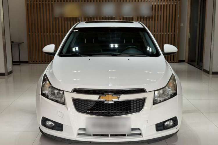 Used Chevrolet Cruze 2013 Hatchback 1.6L Automatic Luxury Model
