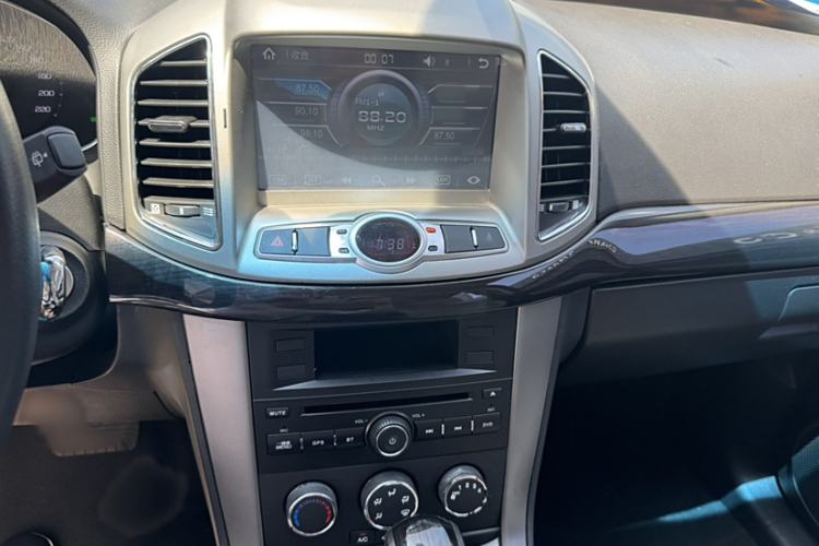 Used Chevrolet Captiva 2015 2.4L Two-Wheel Drive Urban Version 7 Seats
