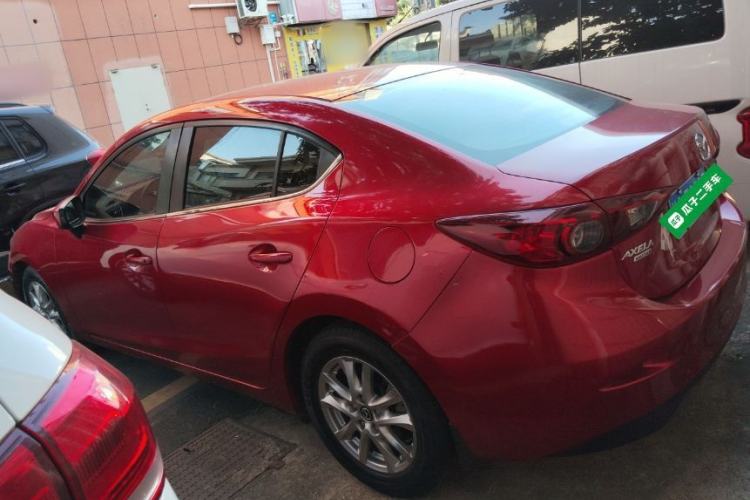 Used Mazda Mazda 3 Axela 2016 Sedan 1.5L Automatic Luxury Model
