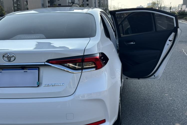 Used Toyota Corolla 2022 TNGA 1.5L CVT Pioneer Edition
