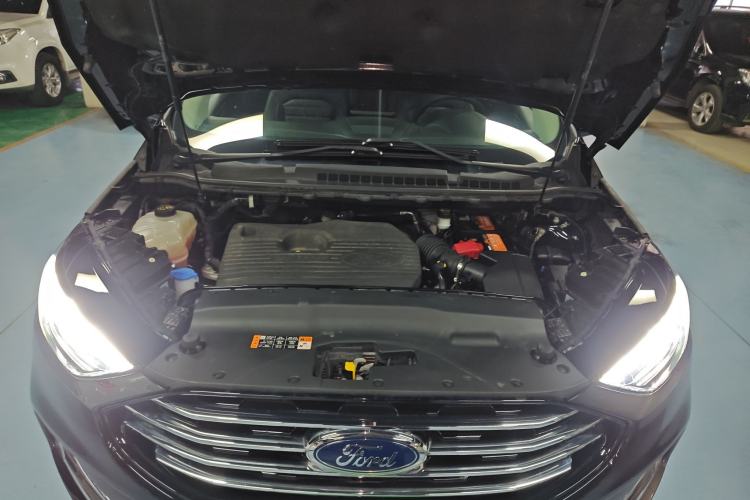 Used Ford Edge 2020 EcoBoost 245 Two-Wheel Drive Titanium 7-Seater
