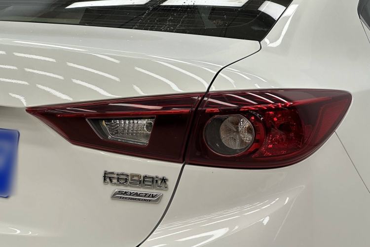 Used Mazda Mazda 3 Axela 2019 Cloud-Controlled Version Sedan 1.5L Automatic Comfort Trim China VI Standard
