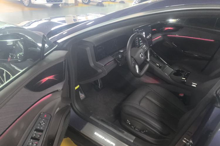 Used Denza Z9 2024 1100 km Four-Wheel Drive Max Version
