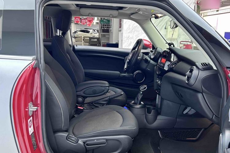 Used  MINI 2016 1.2T ONE Pioneer Edition
