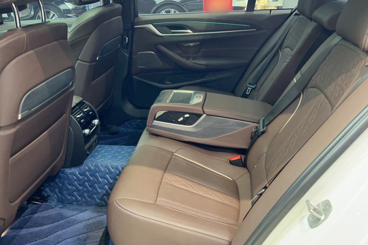 Used BMW 5 Series 2022 Second Facelift 530Li Luxury Version M Sport Package
