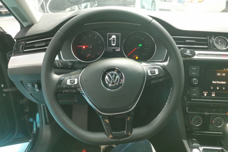 Used Volkswagen Magotan 2019 330TSI DSG Leading Model China VI Standard
