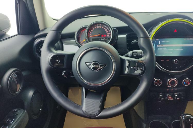 Used  MINI 2022 1.5T ONE Five-Door PLUS
