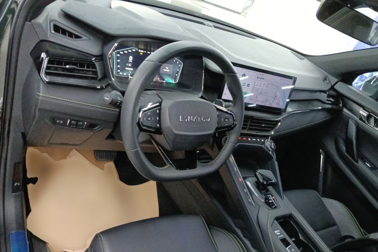 Used Lynk & Co 06 2023 Remix 1.5T Hero
