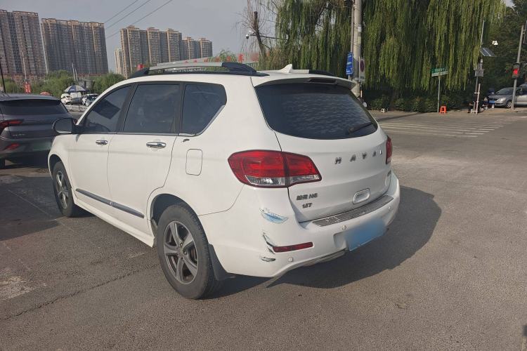 Used Haval H6 2016 Upgraded Model 1.5T Automatic Two-Wheel Drive Elite Version
