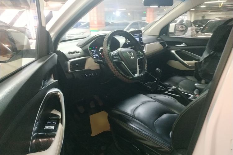 Used Baojun 530 2018 1.5T Manual Luxury Model China V Standard
