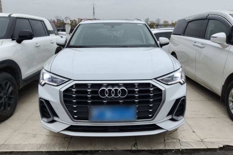 Used Audi Q3 2020 35 TFSI Fashion Dynamic Model
