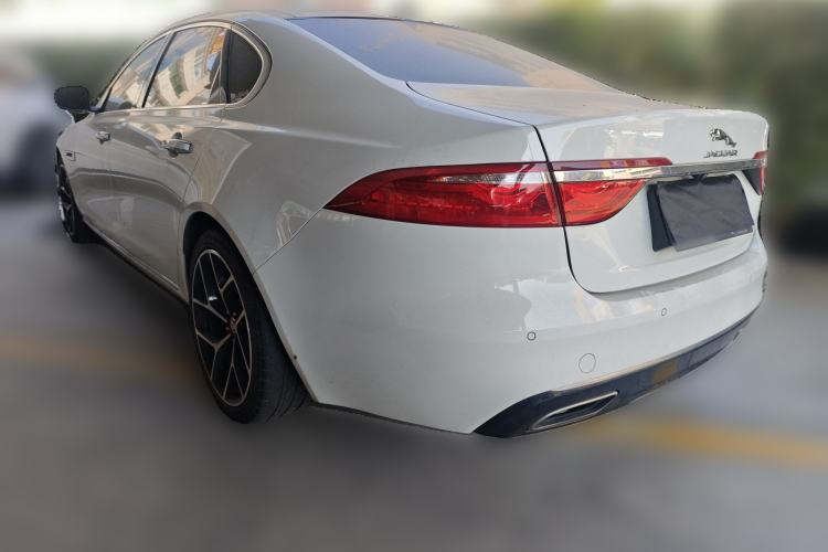 Used Jaguar XFL 2018 XFL 2.0T 250 PS Premium Edition
