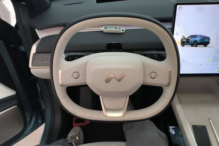 Used ONVO L60 2024 60 kWh Rear-Drive Version
