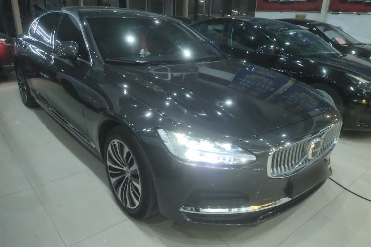 Used Volvo S90 2023 B5 Zhiyi Luxury Edition
