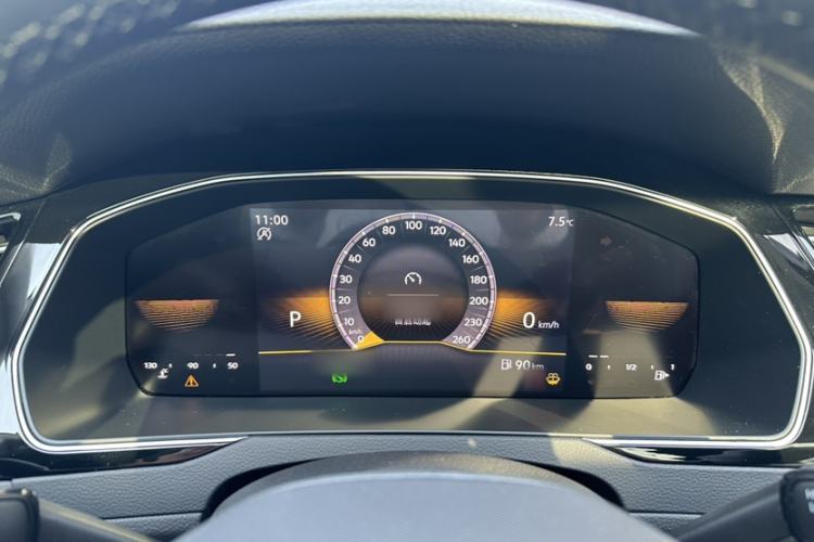 Used Volkswagen Magotan 2023 2 Million Units Limited Edition 330TSI DSG Leading Version
