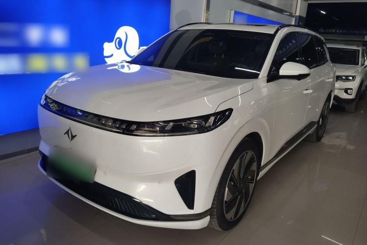 Used  eπ008 2024 210Max Range-Extended Version 6 Seats