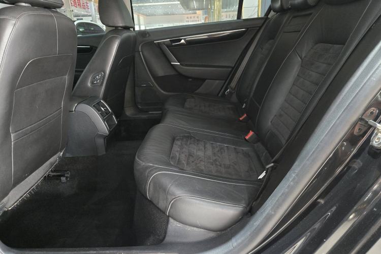 Used Volkswagen Magotan 2016 1.8TSI Luxury Comfort Model