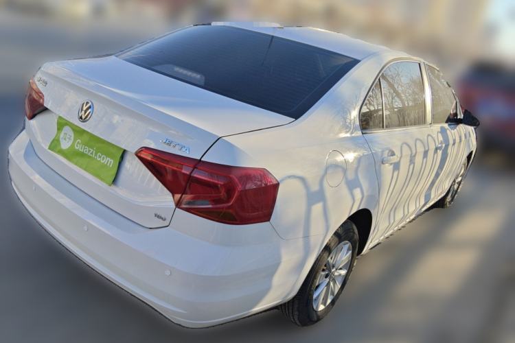 Used Volkswagen Jetta 2017 1.5L Manual Fashion Edition
