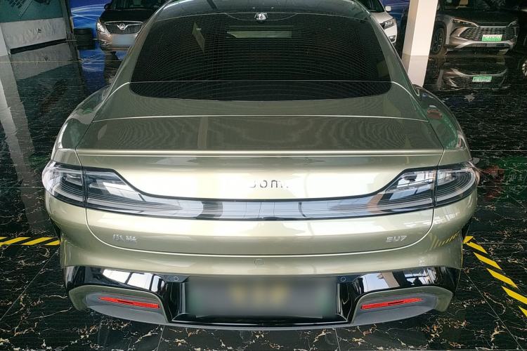 Used  SU7 2024 Rear-Drive Long-Range Intelligent Driving Version
