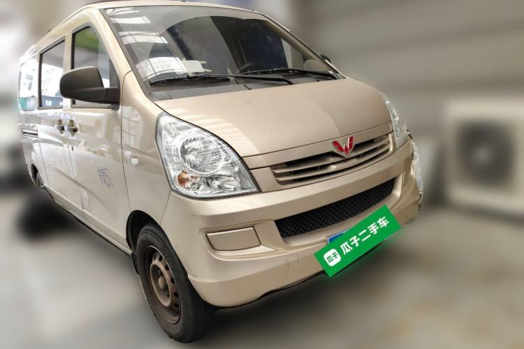 Used Wuling Rongguang S 2022 1.2L Base Version 5-Seater LSI
