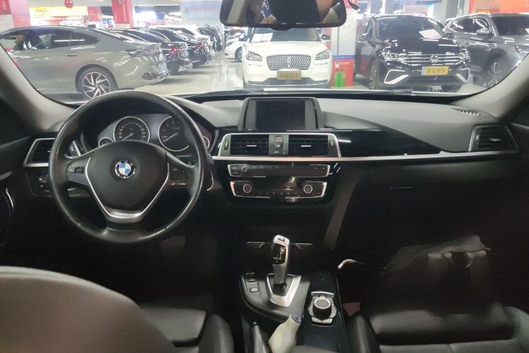 Used BMW 3 Series GT 2018 320i Sport Edition