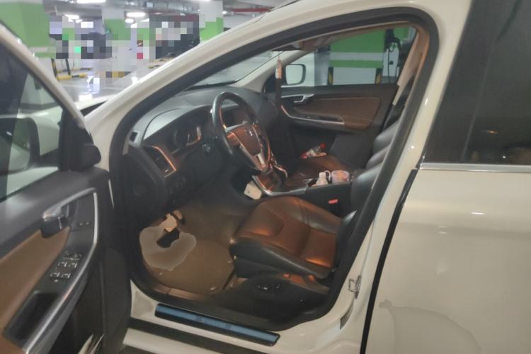 Used Volvo XC60 2016 T5 AWD Zhiyuan Edition
