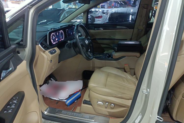 Used Buick GL8 2021 ES Landtrek 653T Luxury Model