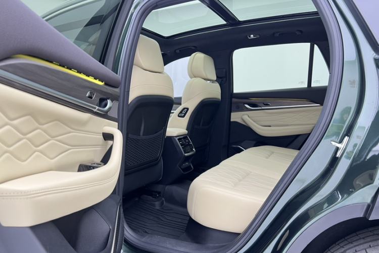 Used Geely Auto Monjaro L 2025 Dongfang Yao 2.0TD Automatic All-Wheel-Drive Wangyue Edition
