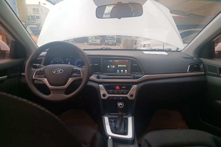 Used Hyundai Elantra 2016 1.6L Automatic ZhiXuan – Elite Version
