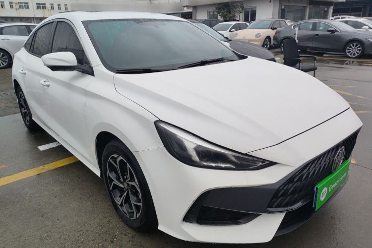 Used MG 5 2022 180 DVVT CVT Youth Luxury Edition
