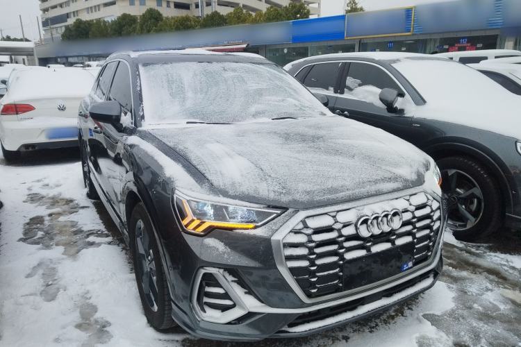 Used Audi Q3 2022 35 TFSI Fashion Dynamic Model